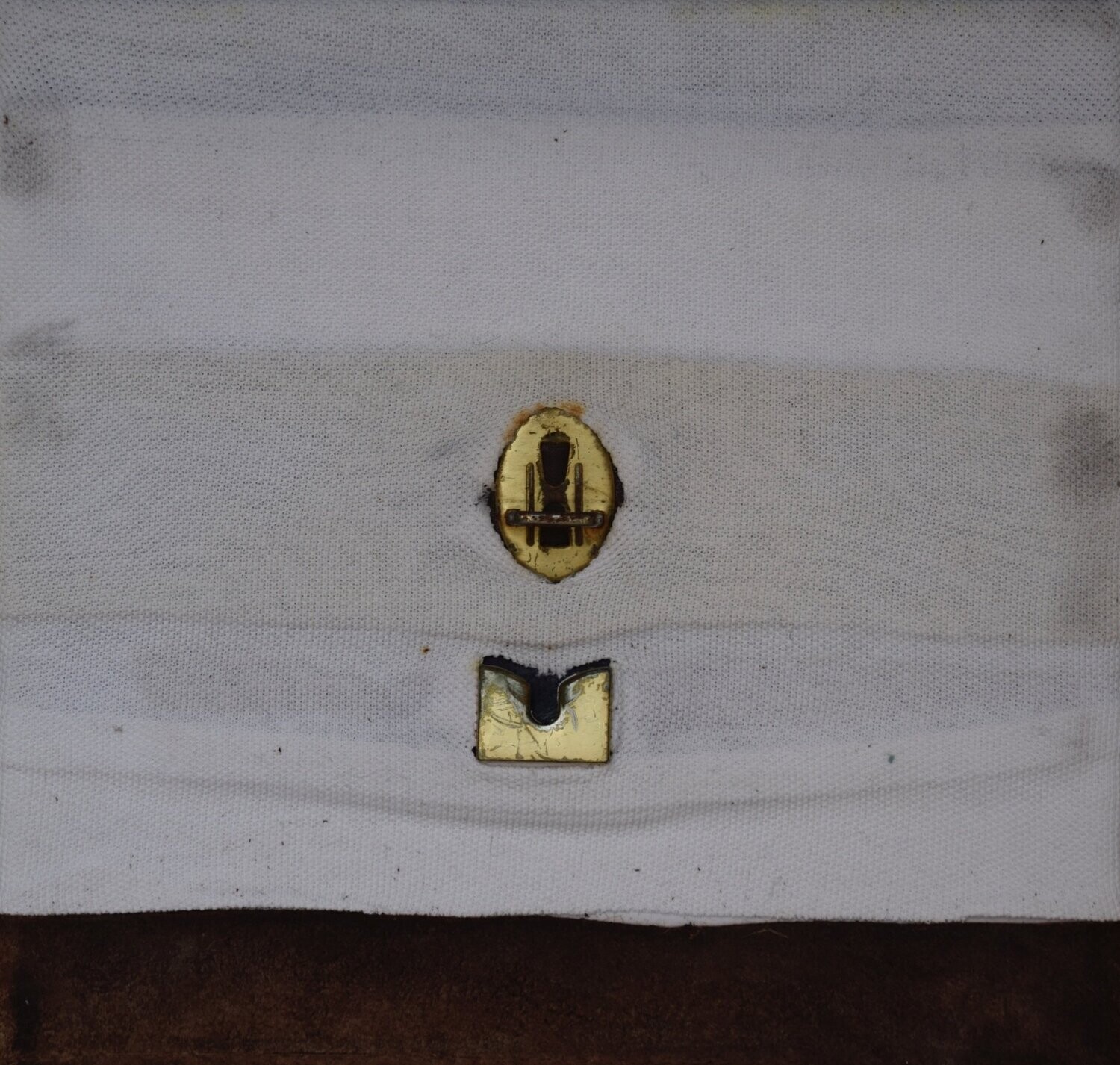 Collage  Clothes & Acrylic  With powder color pigment on Canvas on a wooden frame // Size: ca. 20 x 20 x 4 cm,