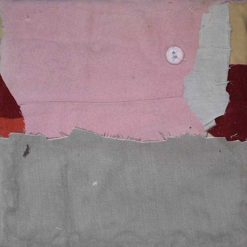 Clothes collage on canvas with acrylic on Two fabrics canvas // Size : ca. 20 x 20 x 2 cm Clothes collage on canvas with acrylic on Two fabrics canvas // Size : ca. 20 x 20 x 2 cm