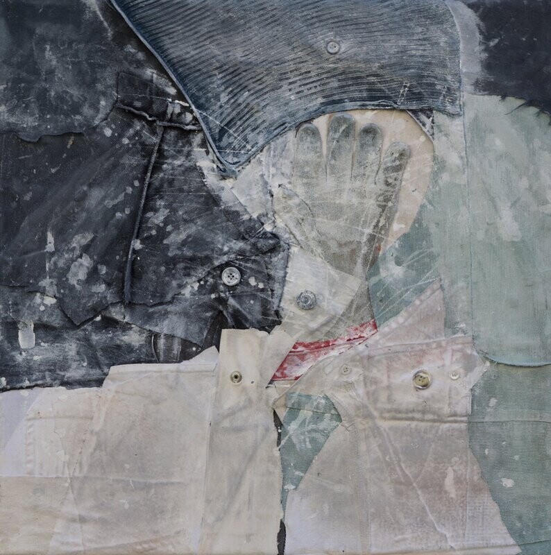 Clothes collage on canvas with acrylic on Two fabrics canvas // Size : ca. 50 x 50 x 4 cm Clothes collage on canvas with acrylic on Two fabrics canvas // Size : ca. 50 x 50 x 4 cm