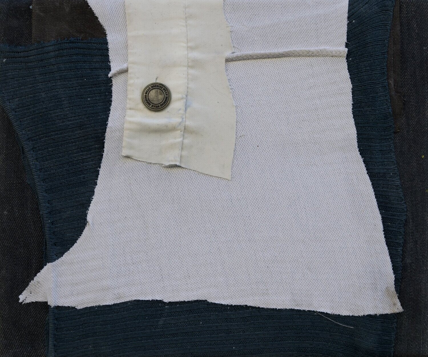 Collage Clothes  on Two fabrics  Canvas // Size : ca. 20 x 30 x 4 cm,