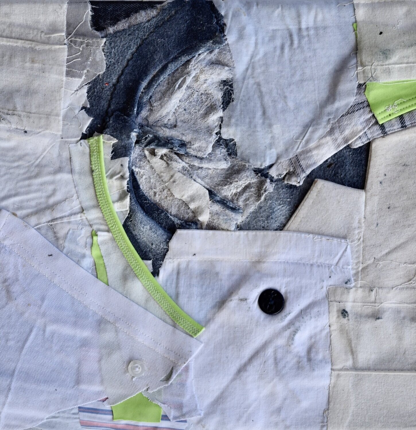 Collage Clothes  on Two fabrics  Canvas // Size : ca. 25x 25 x 2 cm,
