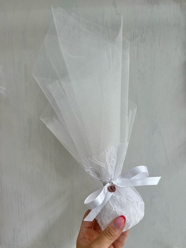 Μπομπονιέρα δαντέλα