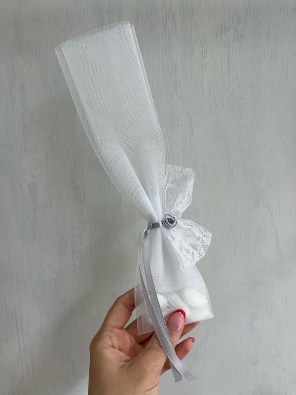 Μπομπονιέρα τούλινη