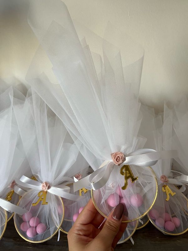 Μπομπονιέρα με αρχικό