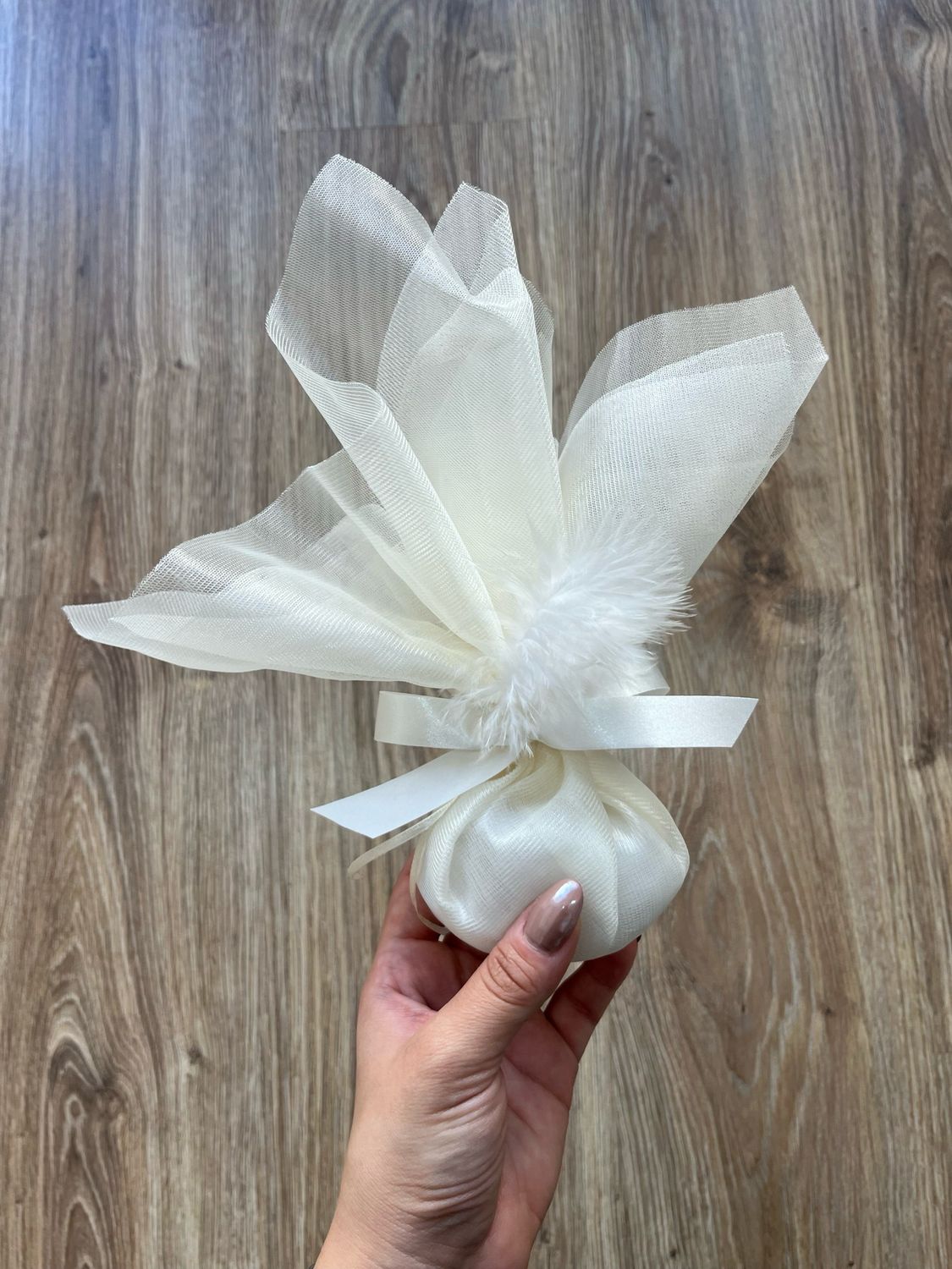 Μπομπονιέρα πούπουλο