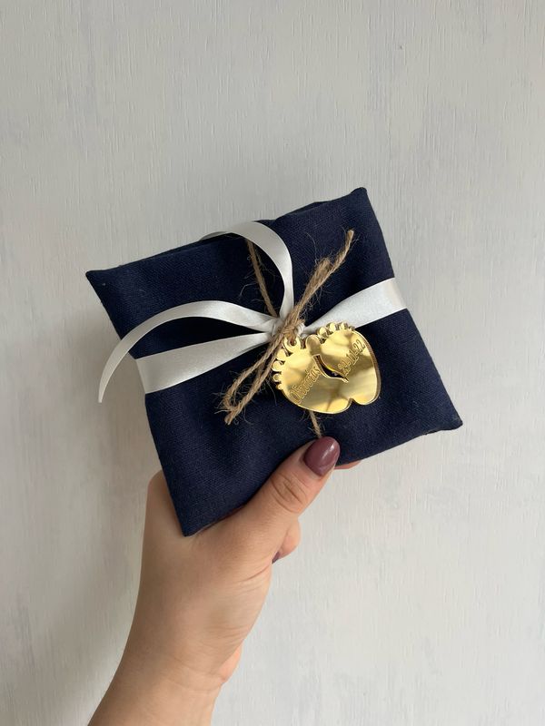 Μπομπονιέρα μικρά πατουσάκια