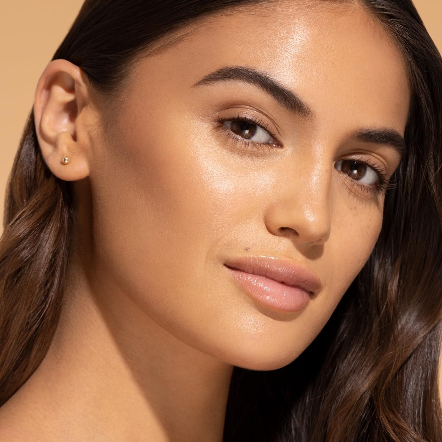 Butter Glow Contour Wand, Easy Application For Istant Definition, Color: MEDIUM TO DEEP