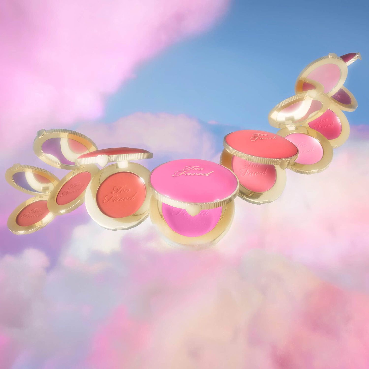 Cloud Crush Blurring Powder Blush