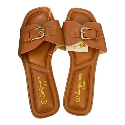 Sandalias Marrones &quot;Lucky Clover&quot; con Hebilla