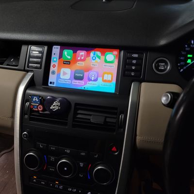 Land Rover Harman wireless Apple CarPlay &amp; Android Auto MMI