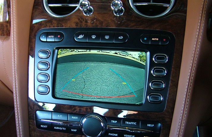 Existing Bentley GT Flying Spur reverse-camera integration product photo