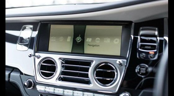 Rolls-Royce Ghost, Wraith, or Phantom equipped with the NBT (Next Big Thing) infotainment system by integrating Apple CarPlay and Android Auto