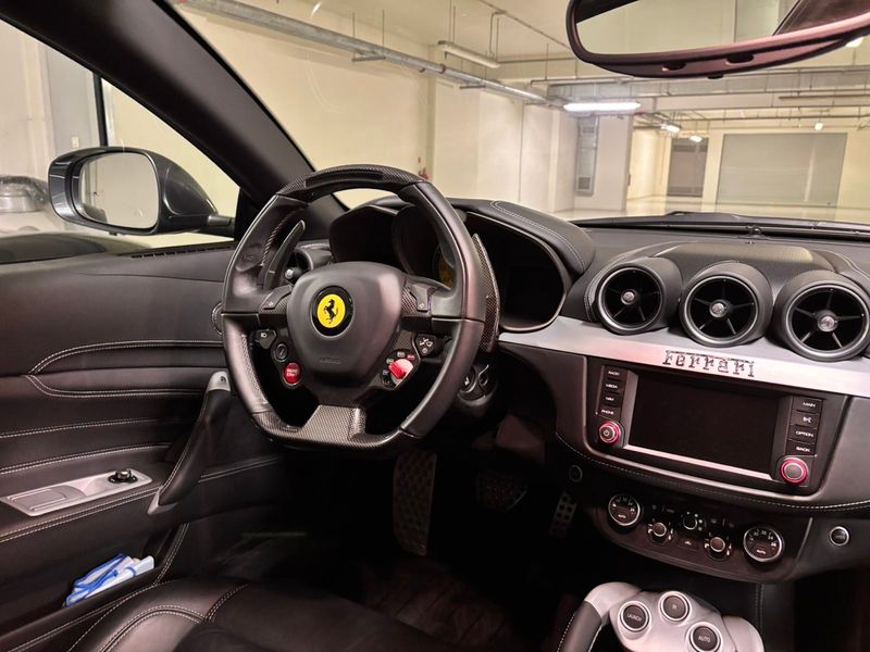 Ferrari California T 2014 – 2018 Factory Audio Integrated Apple CarPlay &amp; Android Auto Upgrade