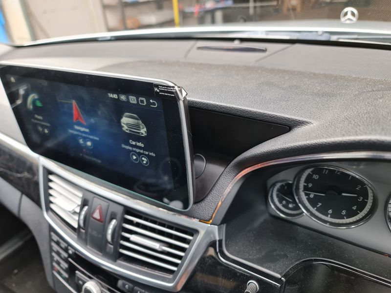 [MY12-MY15] Mercedes-Benz W212 / C207 E-Class – 10.2" Android 14 Touch Display with Apple CarPlay &amp; Android Auto Integration