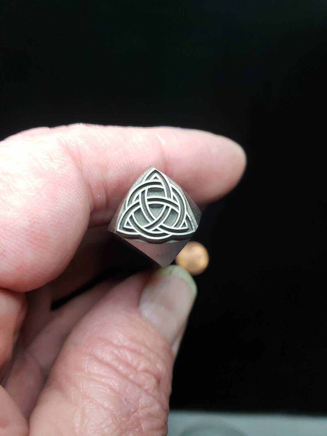 TRIQUETRA CELTIC DOUBLE
