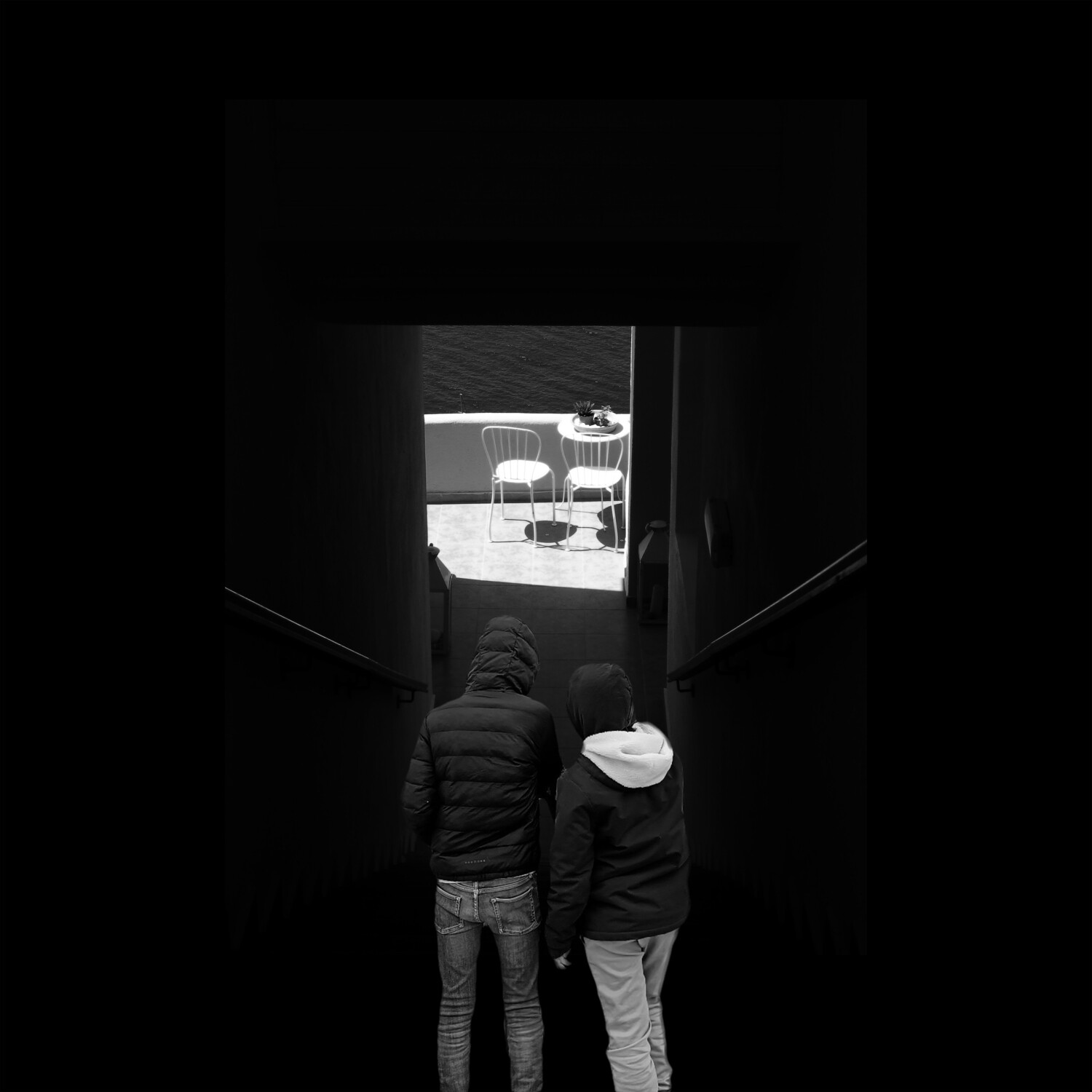 &quot;Regard d&#39;enfants&quot; Au bout du couloir