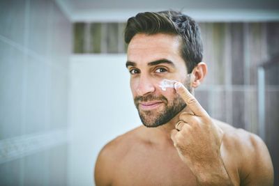 CREMAE VISO E CORPO
