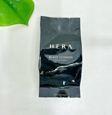 [044660]HERA black cushion refill SPF 34 / PA++ 21N1 vanilla 15g