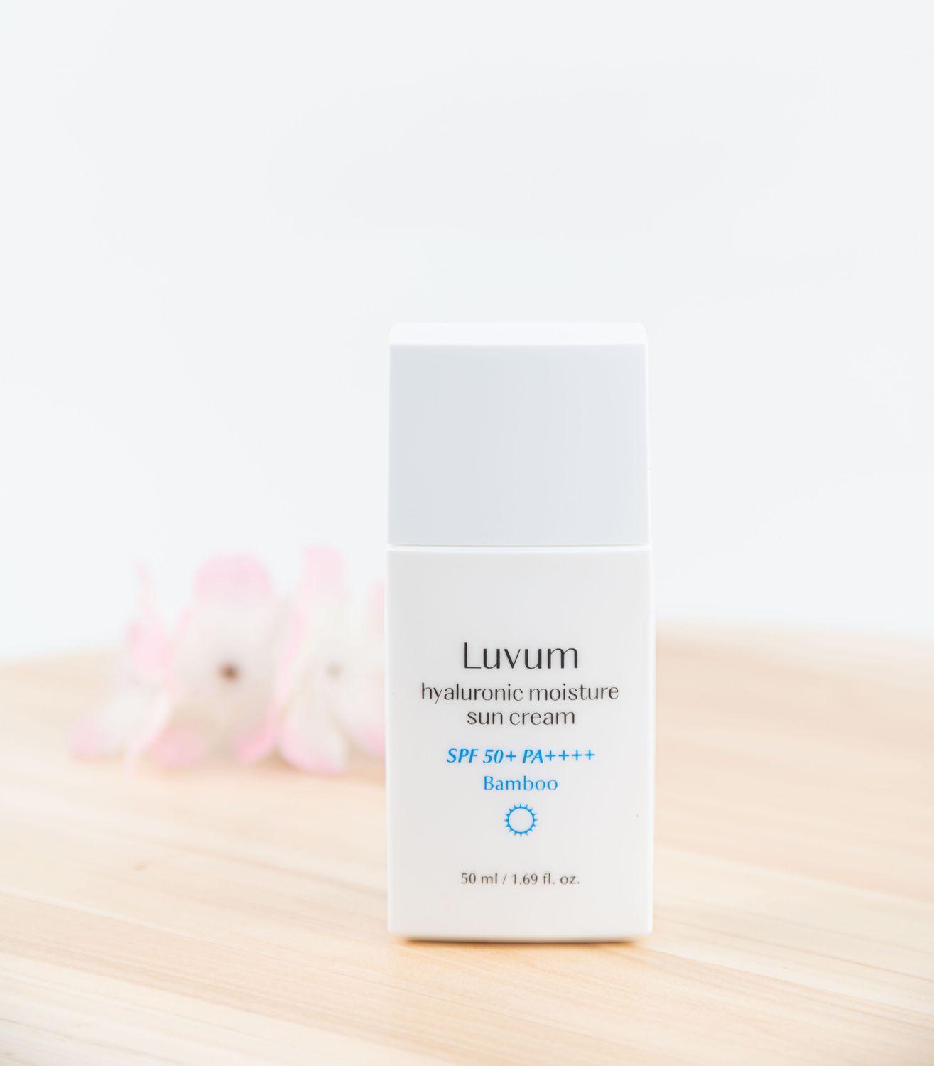 [650082] Luvum Hyaluronic Moisture Sun Cream sSPF50+/pa++++ 30ml
