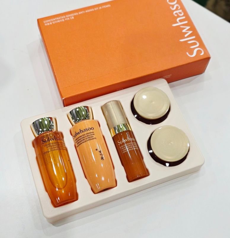 197008 sulwhasoo concentrated ginseng anti-aging kit (5 items)