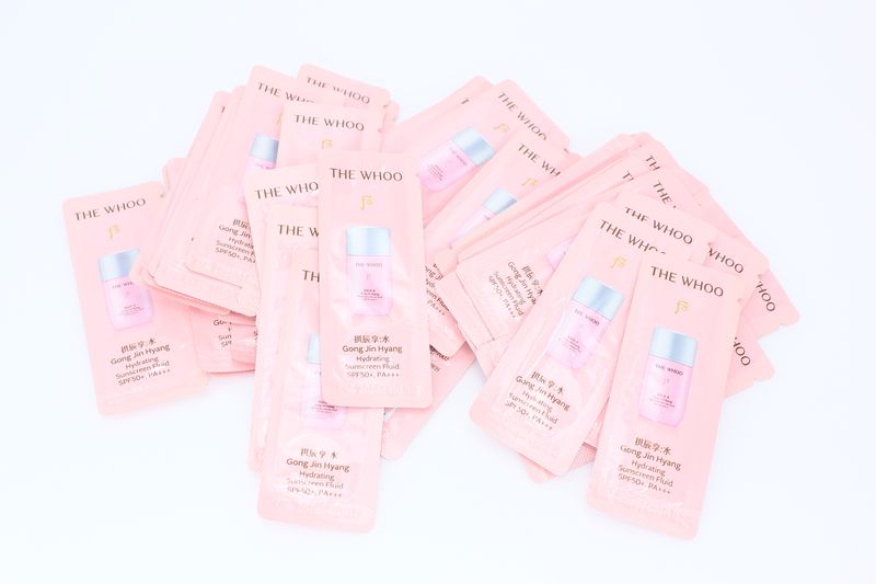 8809949499058 The history of whoo gong jin hyang hydrating sunscreen fluid spf 50+ pa+++ (sample) 120 ea