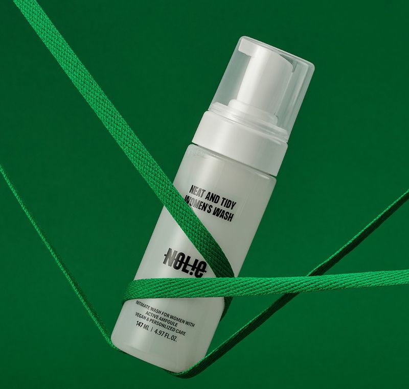 905213 NOLIE sleek and clean men wash 160ml