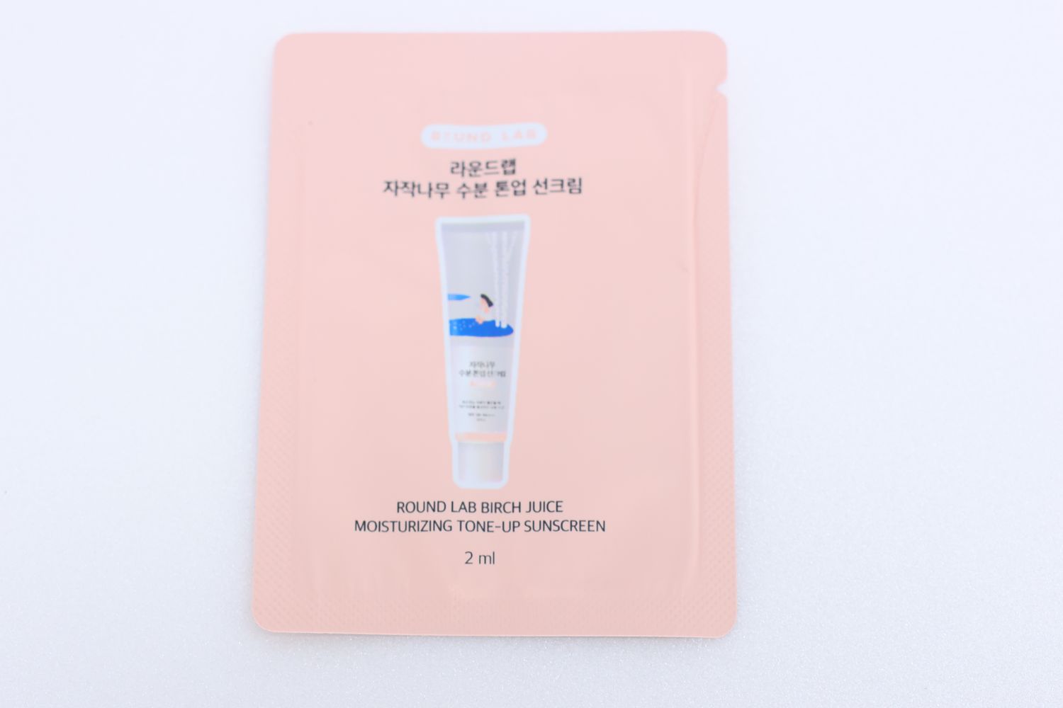 759114 round lab birch moisturizing tone-up sunscreen 2ml sample 100ea
