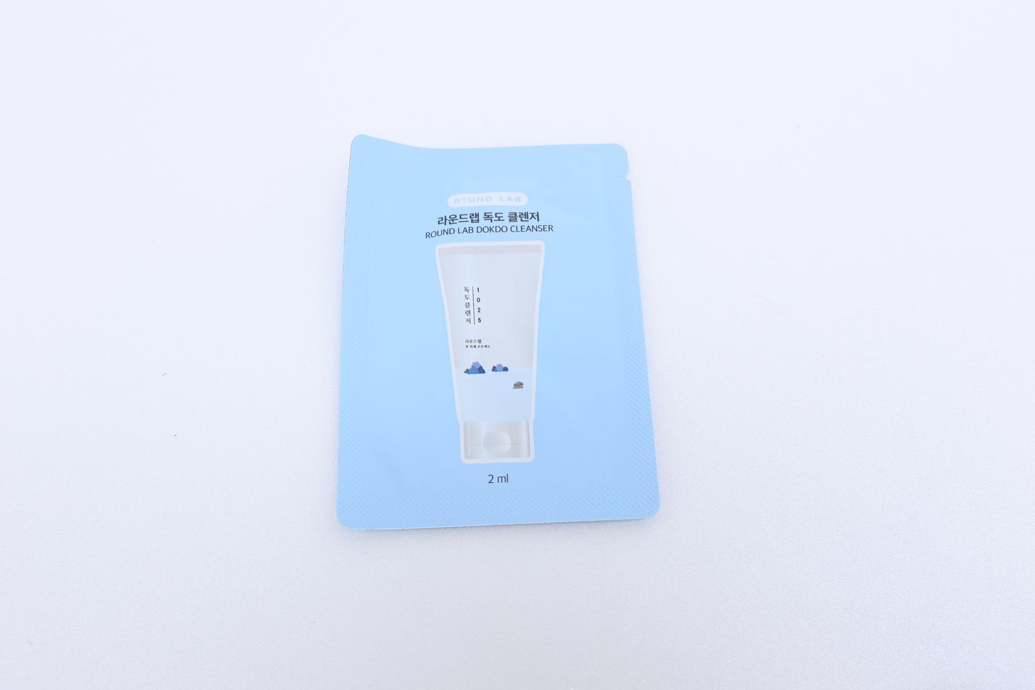 762251 round lab dokdo cleanser 2ml sample 100ea