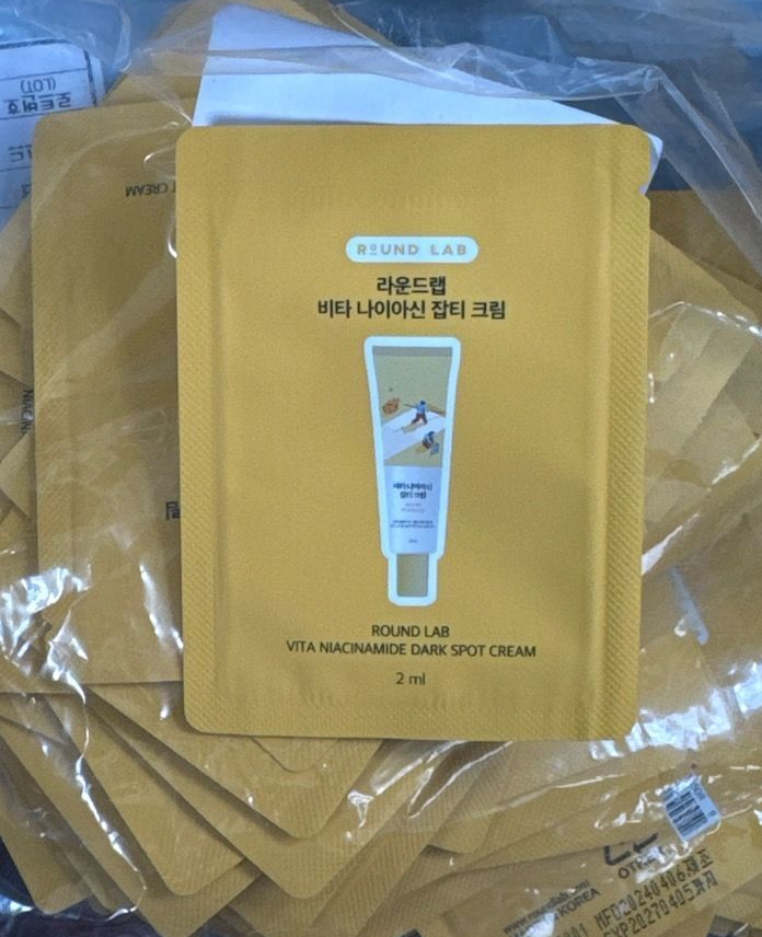 (Sample) Round Lab Vita Niacinamide Dark Spot Cream 2ml*100 pack