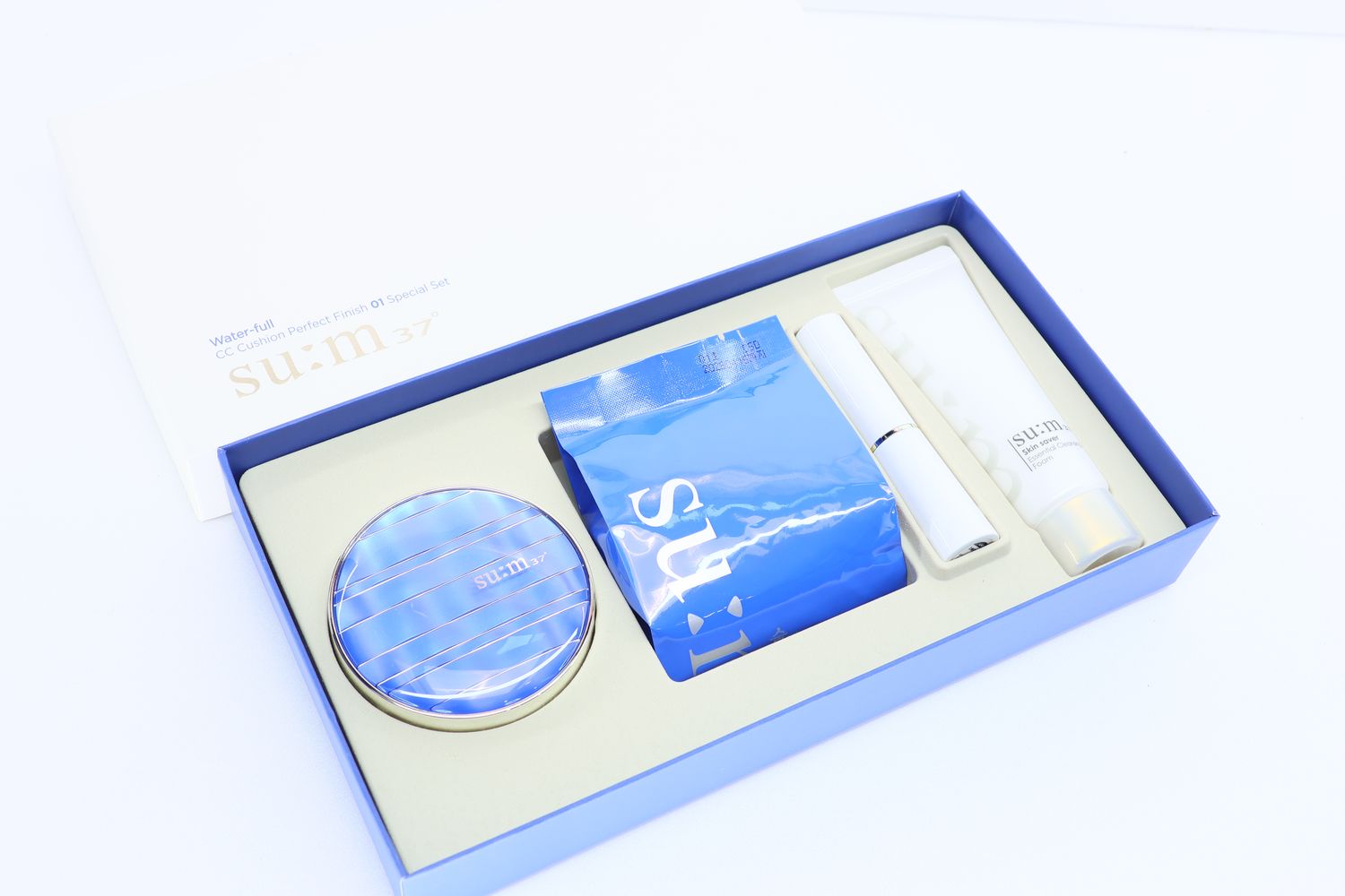 51905776 Su:m Water-full CC Cushion Perfect Finish 01 Special Set