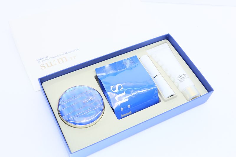 51905776 Su:m Water-full CC Cushion Perfect Finish 01 Special Set