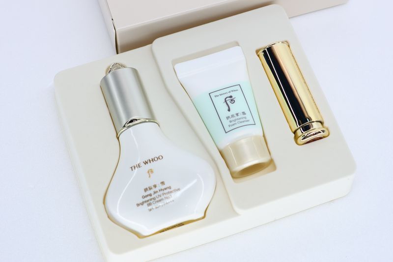 51107277 🌸 THE HISTORY OF WHOO Gong Jin Hyang: Seol Brightening UV BB Cream No.2 Set