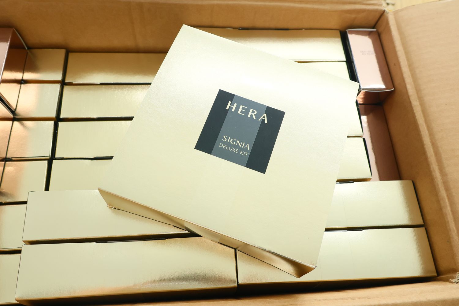 ✨ HERA SIGNIA Premium Anti-Aging Skincare Set 6p mini set
