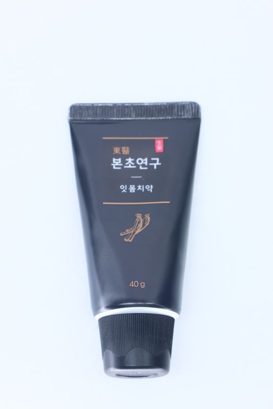 Median 본초연구 잇몸치약 toothpaste 40g
