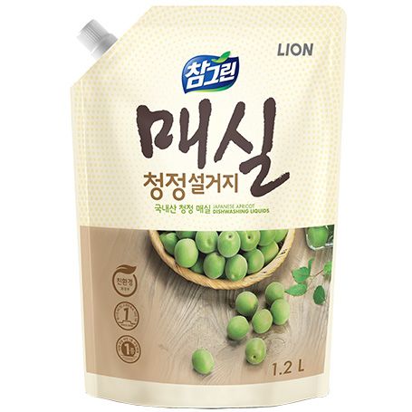[612247]Lion Japanese Apricot Dishwashing Liquid 960ml