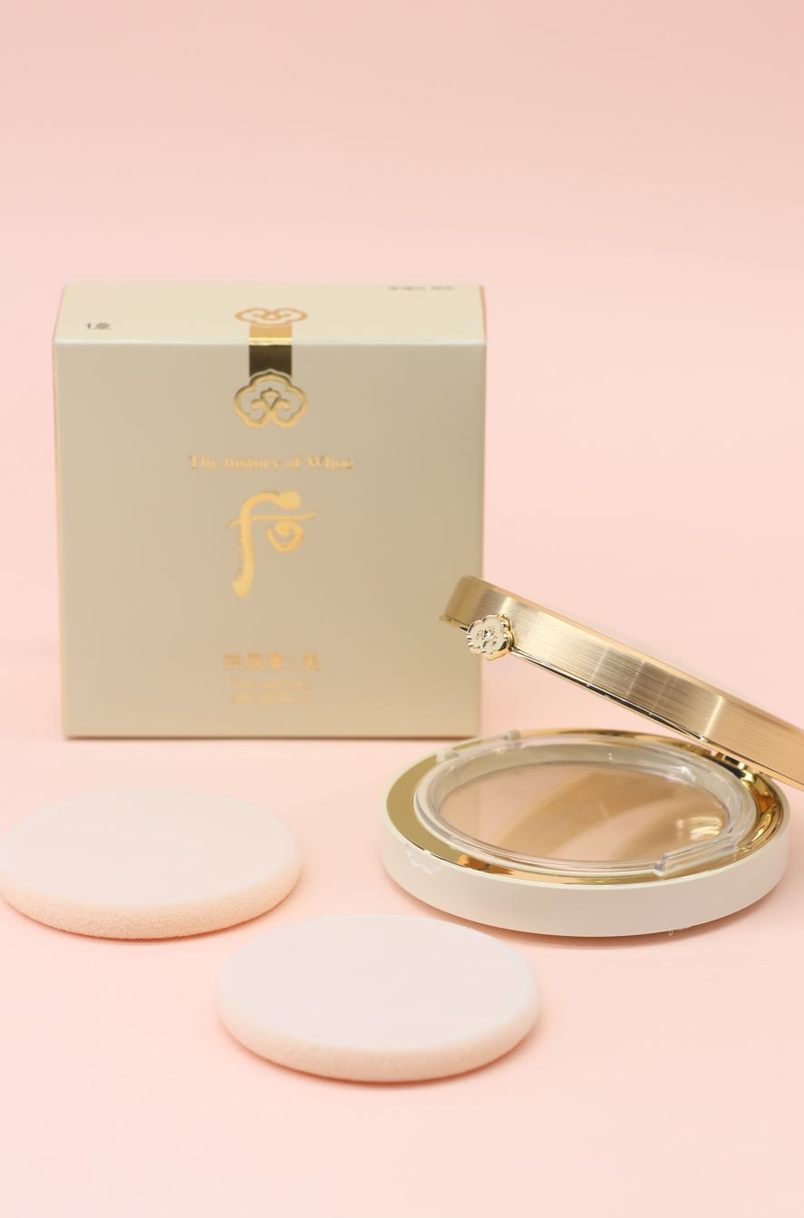 51106120 The History of Whoo Gongjinhyang: Mi Two Way Pact SPF30/PA+ + No.1
