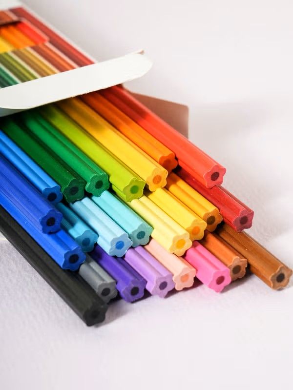 Star-Shaped Colored Pencils – 24 Pack