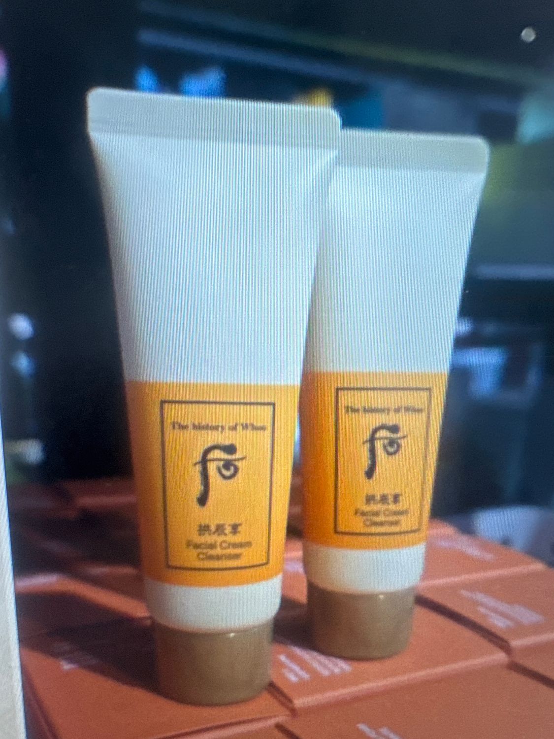 The History of Whoo Gongjinhyang Facial Cream Cleanser 40ml