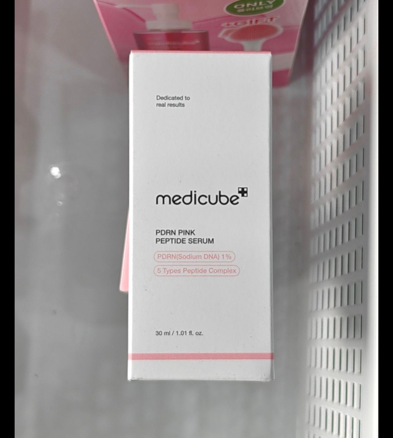 108053 Medicube PDRN Pink Peptide Serum 30ml