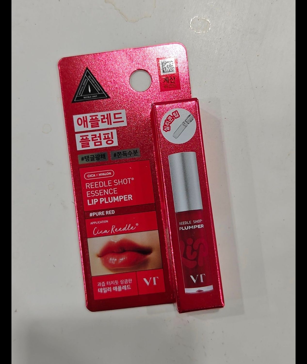VT Reedle Shot Essence Lip Plumper 02 Pure Red