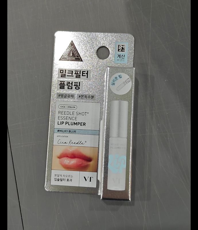 VT LIP PLUMPER 01 Milky Blur