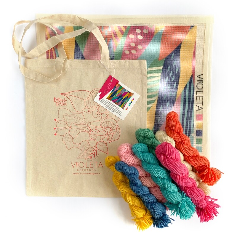 KIT BORDADO PUNTO CRUZ · PLUMAS CUADRADO
