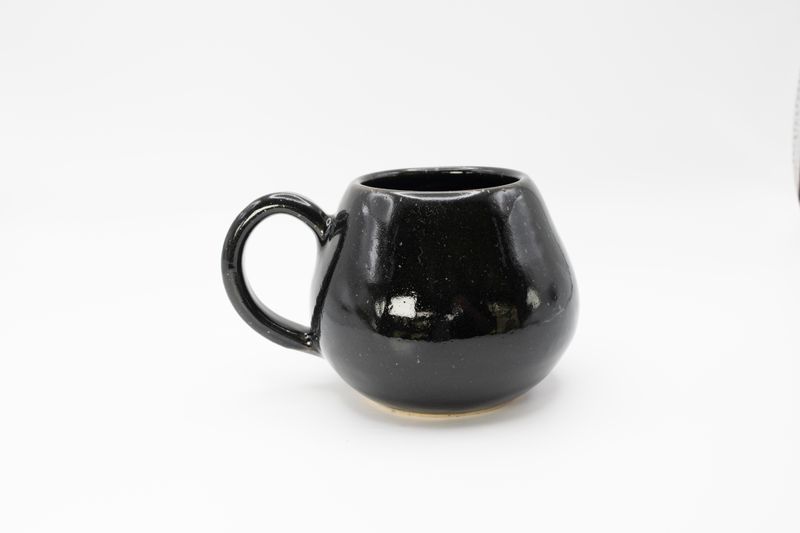 Rounded Mug in Black - 14oz