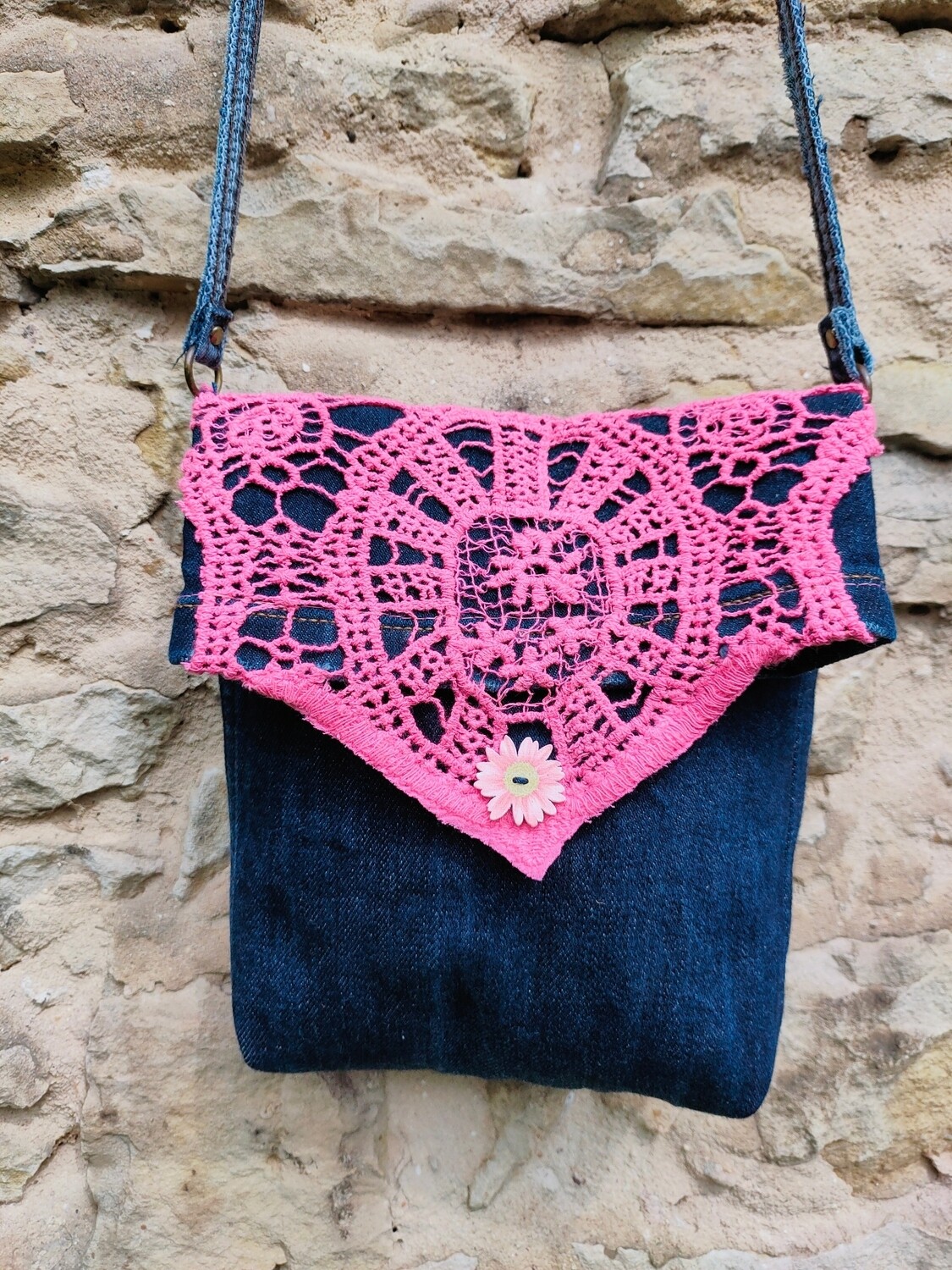 Brustbeutel kleine Handtasche mit Spitzendeckchen pink