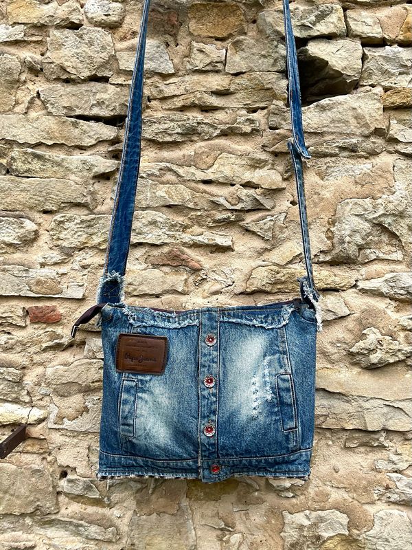 Handtasche Jeanstasche destroyed aus Jeansjacke