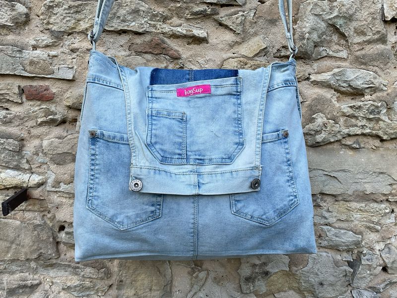 Messenger Bag mit Klappe