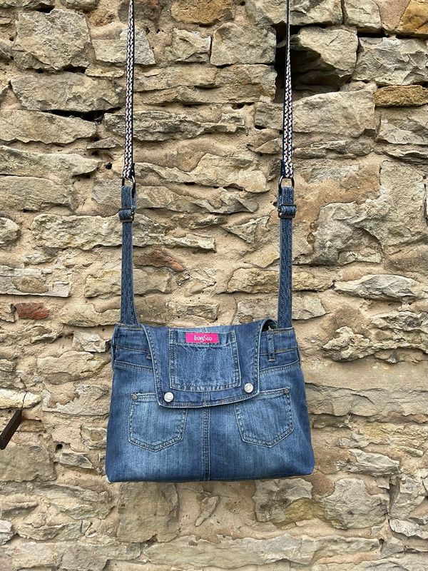 Jeanstasche kleine Handtasche mit Klappe Jeanstasche kleine Handtasche mit Klappe