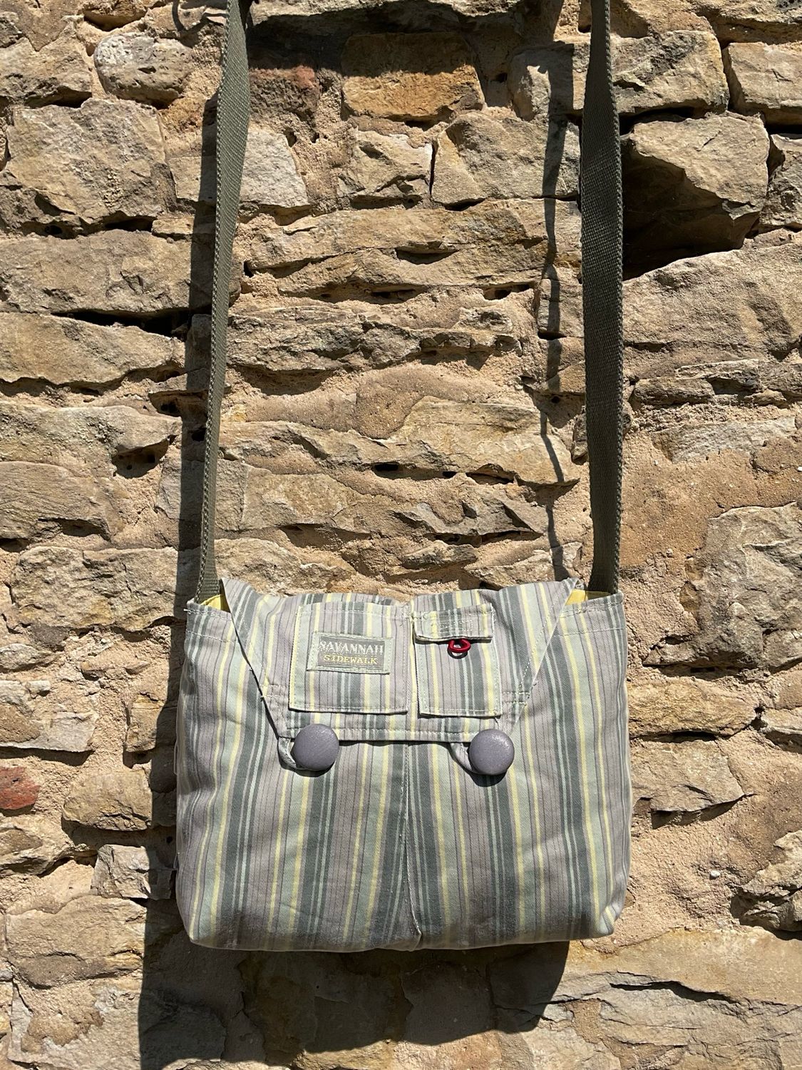 Kleine Handtasche mit Klappe