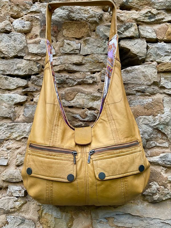Hobo Bag Leder curryfarben Hobo Bag Leder curryfarben