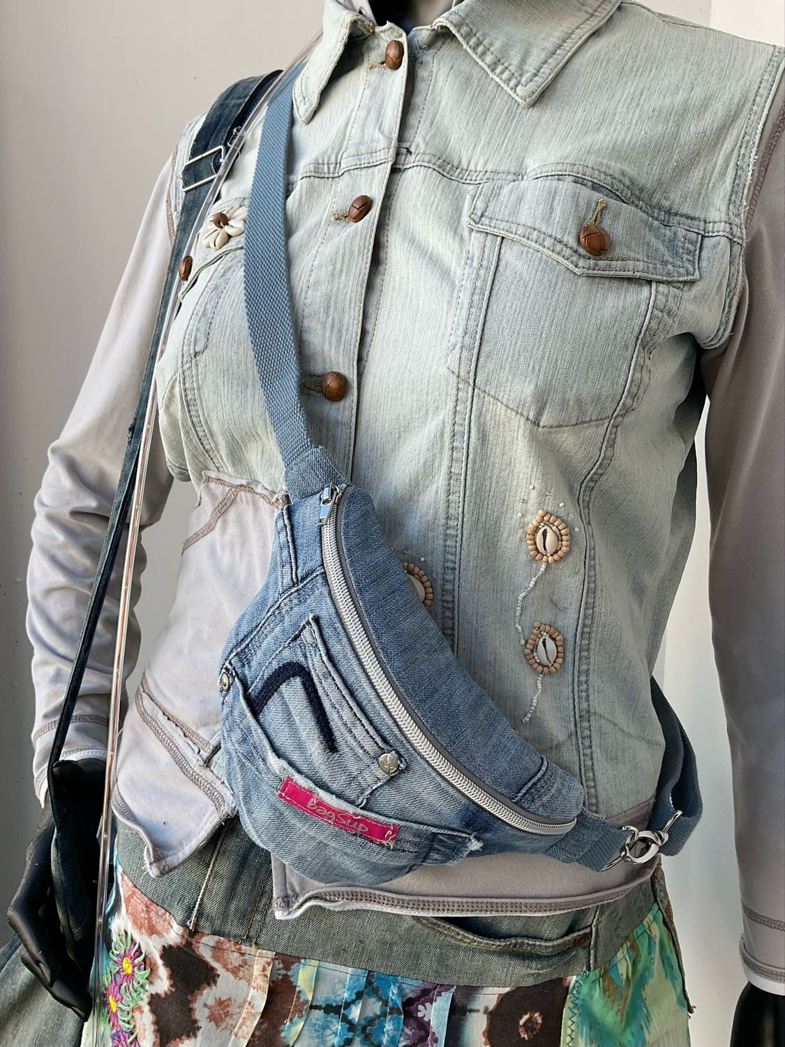 Bauchtasche Sling Bag Fanny Pack klein